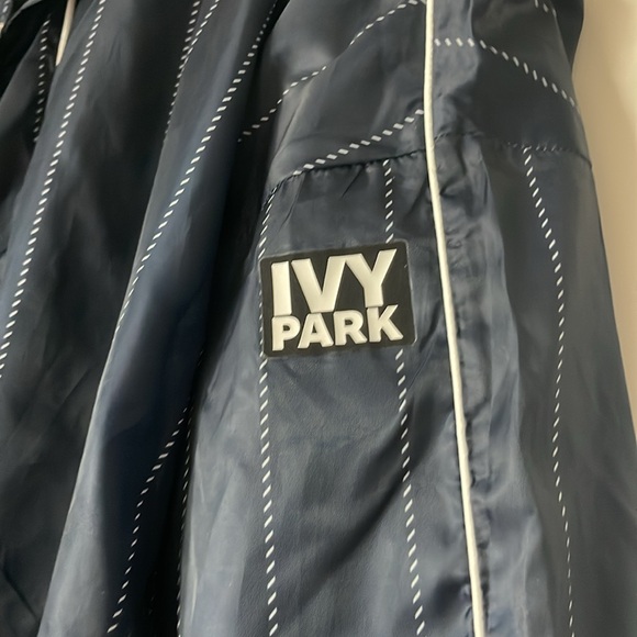 Ivy Park hooded jacket - Picture 2 of 3